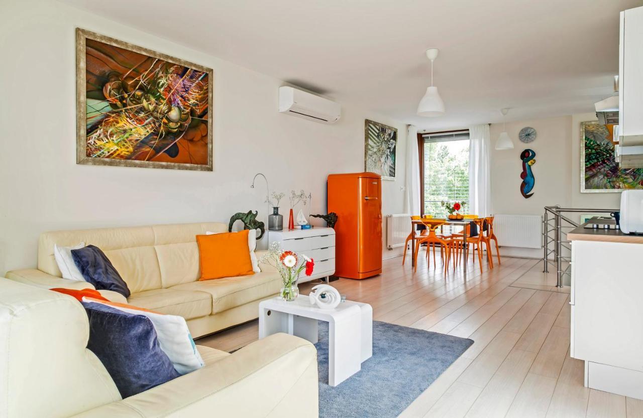 Panoramic Art Apartment With Jacuzzi บาลาตอนแลลเล ภายนอก รูปภาพ