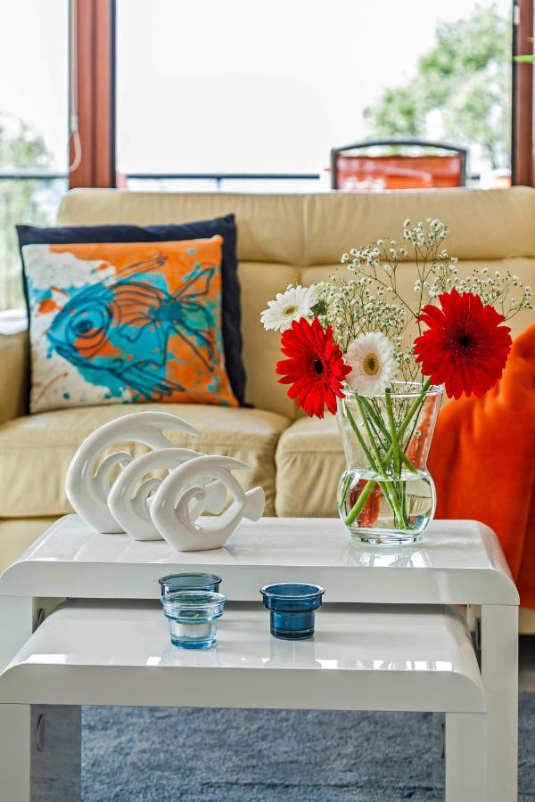Panoramic Art Apartment With Jacuzzi บาลาตอนแลลเล ภายนอก รูปภาพ