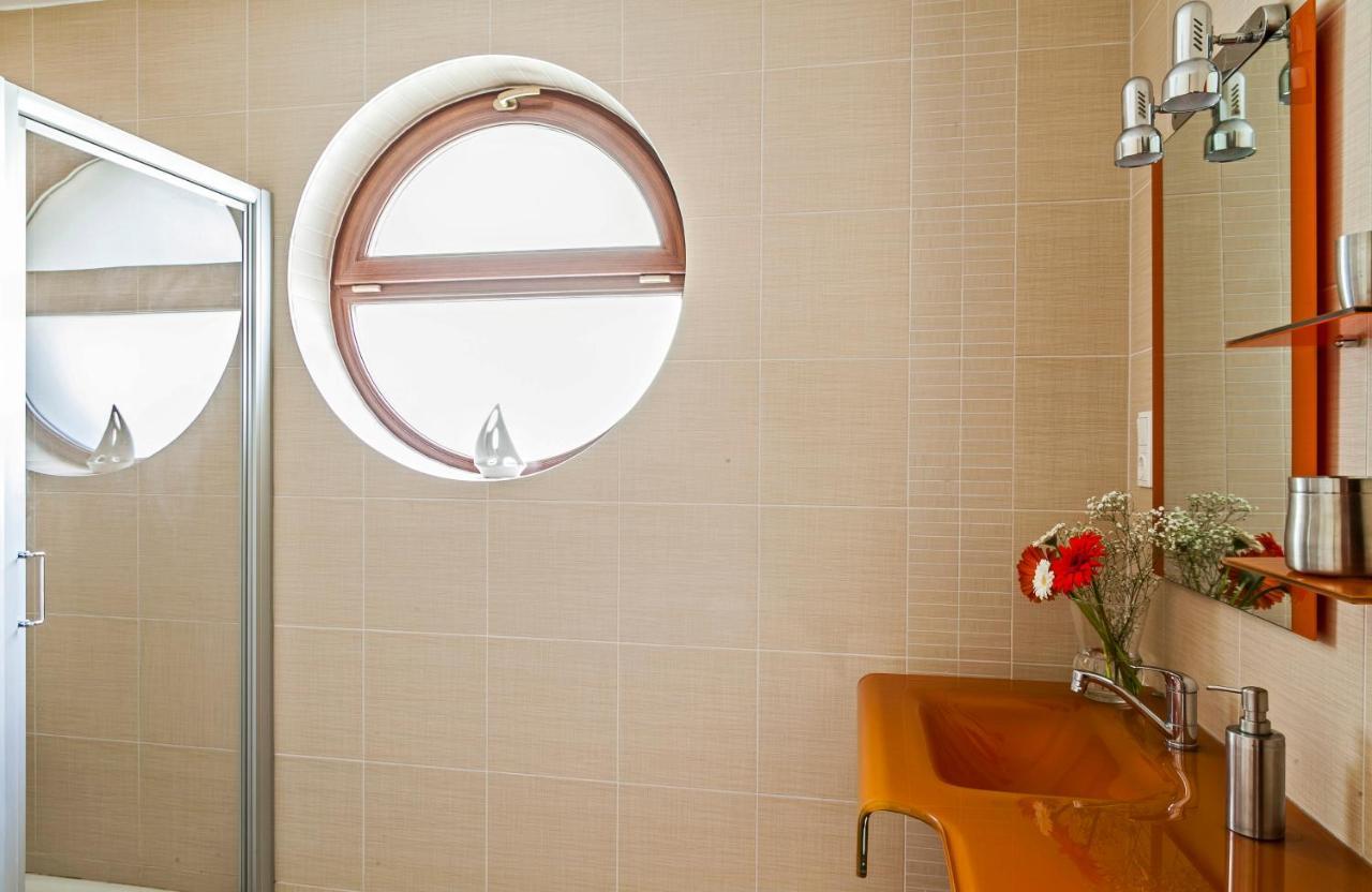 Panoramic Art Apartment With Jacuzzi บาลาตอนแลลเล ภายนอก รูปภาพ